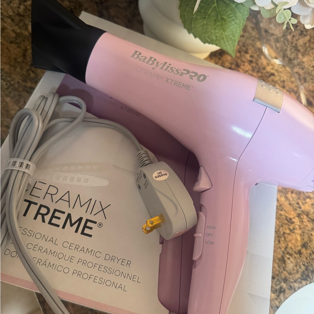 BaBylissPRO Ceramix Xtreme Pink Hair Dryer
